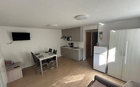 Apartma Melinc